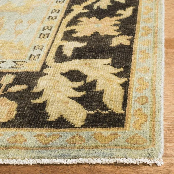 Safavieh Hand-Knotted Oushak Soft Green/ Rust Wool Rug - 3& x 10&