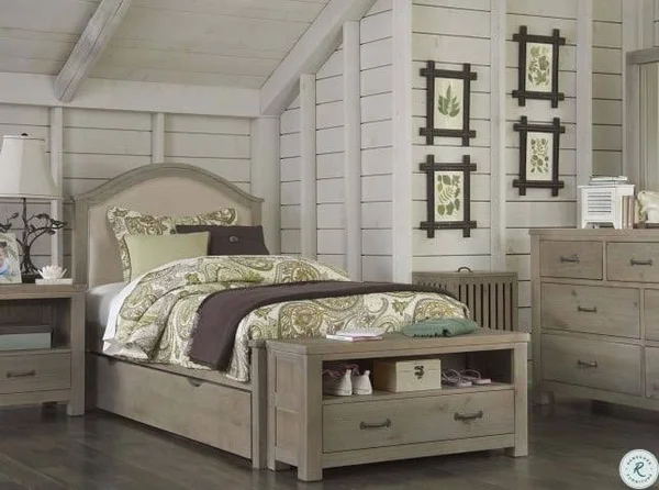 Ne Kids Highlands Mirror in Driftwood