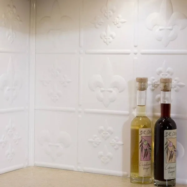 Fasade Fleur De Lis in Matte White Backsplash 15 Square Foot Kit