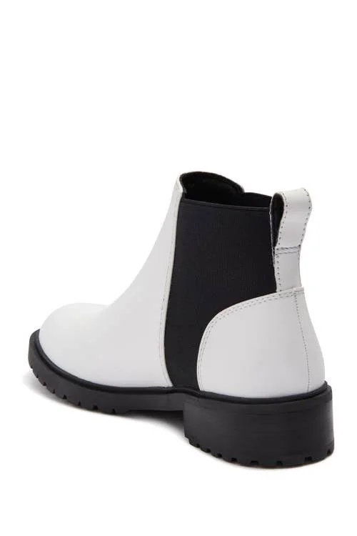Steve Madden Buzzing Ankle Boot, Size 9.5 - White Leather at Nordstrom Rack