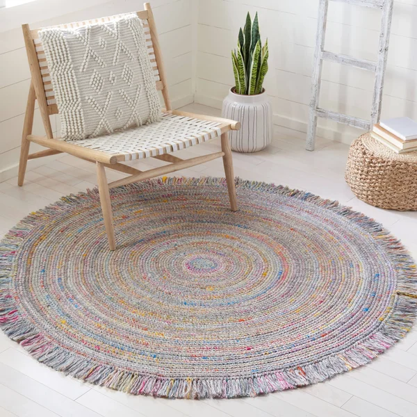 5' x 5' Round Area Rug, Yellow, Safavieh