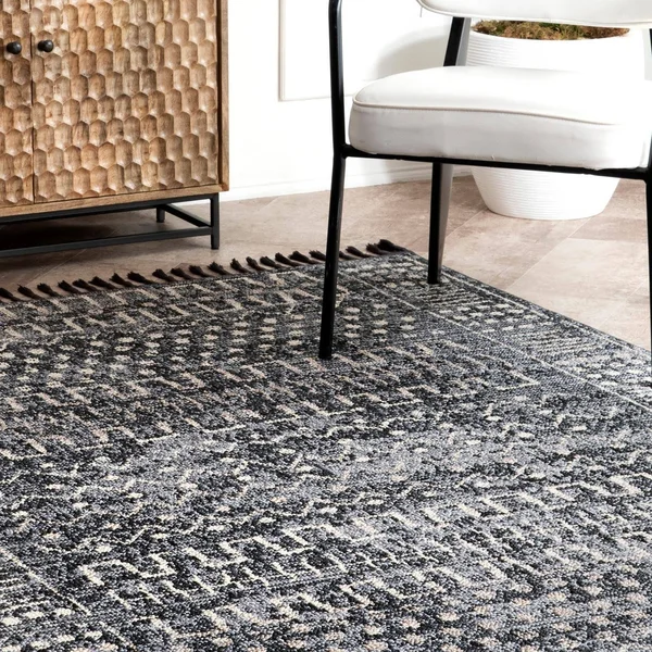 nuLOOM Tulia Vintage Ethnic Tassel Area Rug (7& 6x22 x 9& 6x22 - Gray)