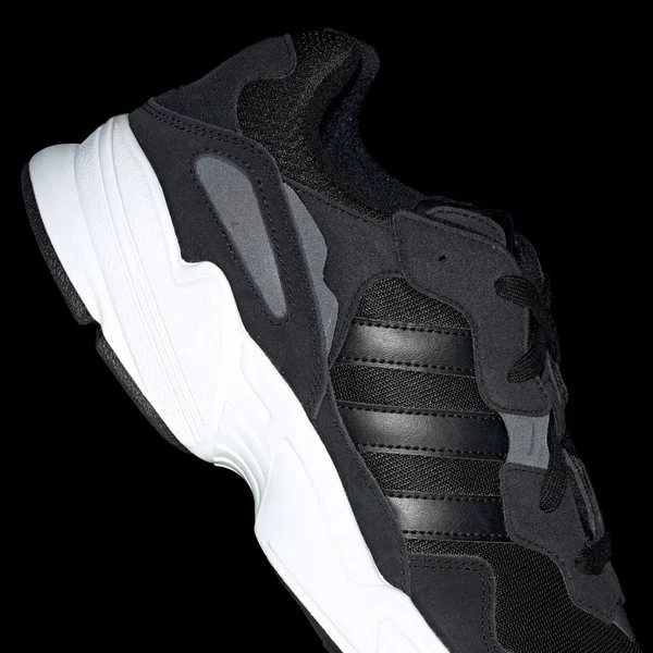 Adidas Mens Black Yung-96 Shoes Size 12