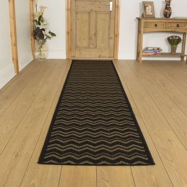 runrug USA Chevron Black Hallway Carpet Rug Runner Length: 7 foot, WID