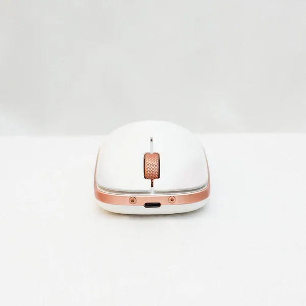 Retro Classic Mouse (Maple)
