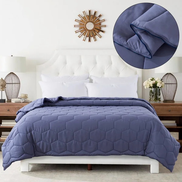 Dream on Honeycomb Down-Alternative Blanket, Grey, Twin