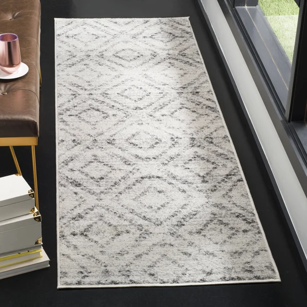 Safavieh ADR131C Adirondack Light Grey, Grey Area Rug - 6& x 6& Round