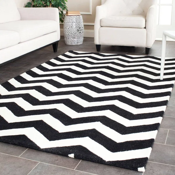 Safavieh Chatham Ivory/Black 9 ft. x 9 ft. Round Area Rug