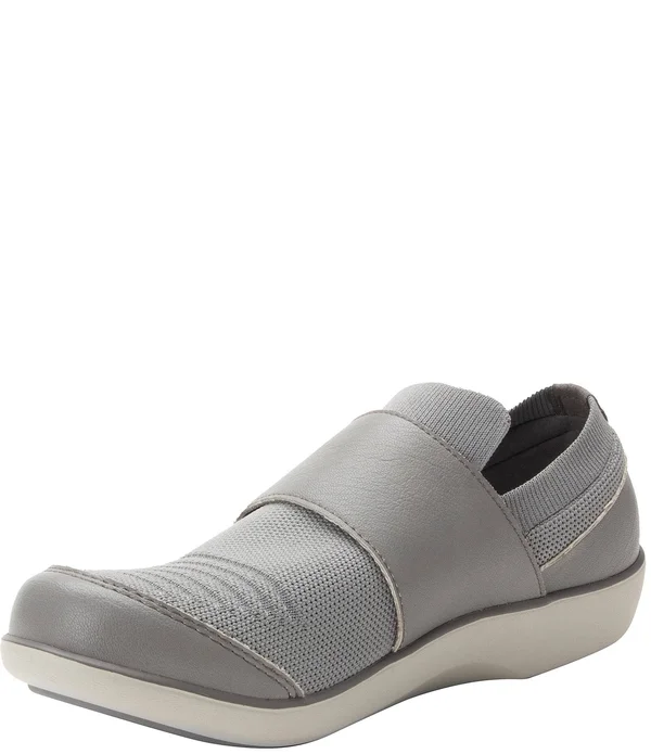 Alegria Women's Traq Qwik Shoes - Peeps Black in Size 35