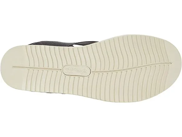 Eurosoft Lexie Wedge Sandal, 8, Leather