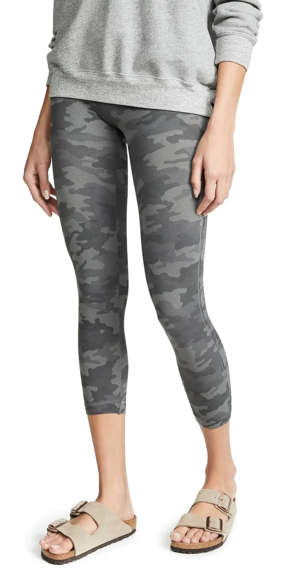 Spanx - Look at Me Now Cropped Seamless Leggings - Sage Camo S