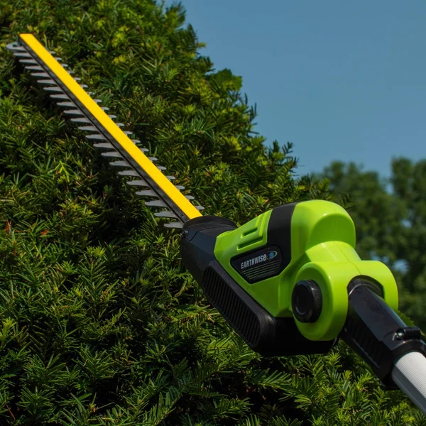 Earthwise 20-Volt 20x22 Cordless Pole Hedge Trimmer - Lpht12022