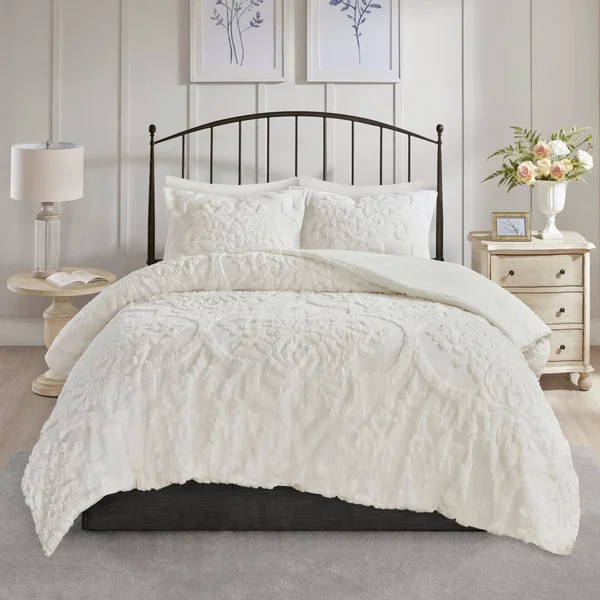 Madison Park - Viola 3 Piece Tufted Cotton Chenille Damask Comforter Set - White - Full/Queen