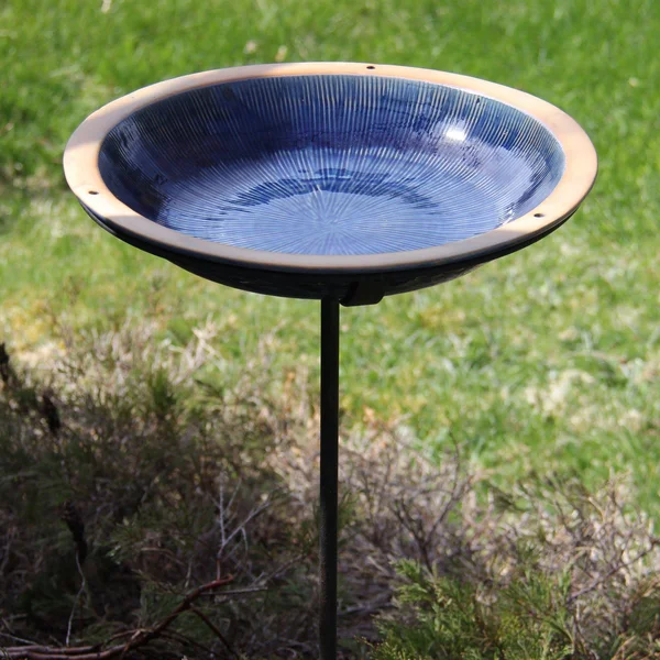 Radial Bird Bath - Post Style Autumn Red