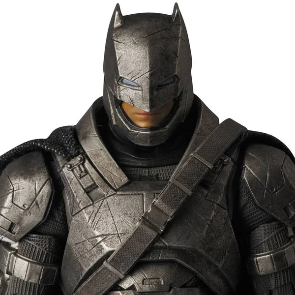 Batman V Superman (Dawn of Justice) Armored Batman MAFEX Action Figure