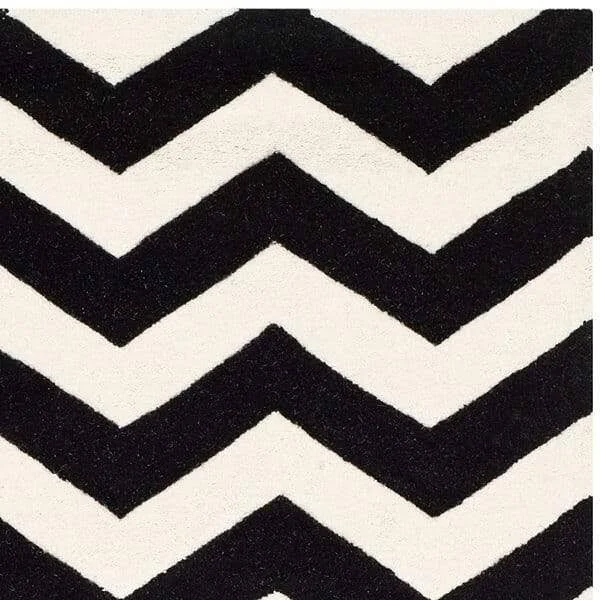 Safavieh Chatham Ivory/Black 9 ft. x 9 ft. Round Area Rug