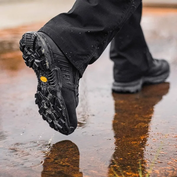 Danner Men's StrikerBolt 6 in. GTX Boot Black 8.5