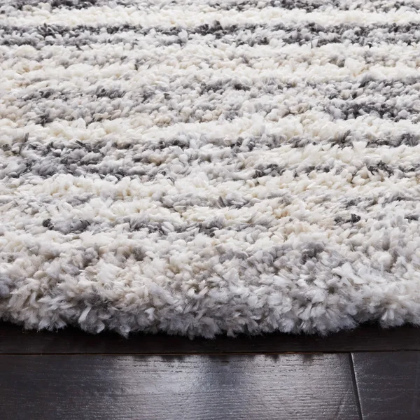 Safavieh Fontana Shag 800 FNT850B Rug 5&3x22x7&6x22 Rug