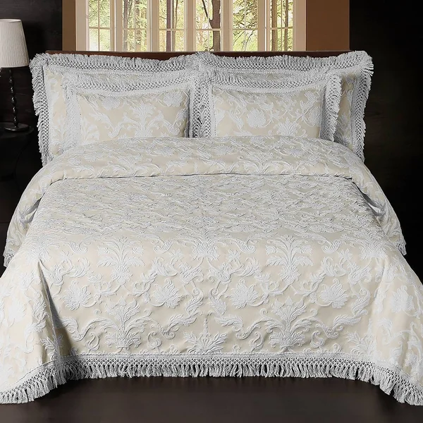 La Rochelle Sussex Park Bedspreads - California King, Ivory/White