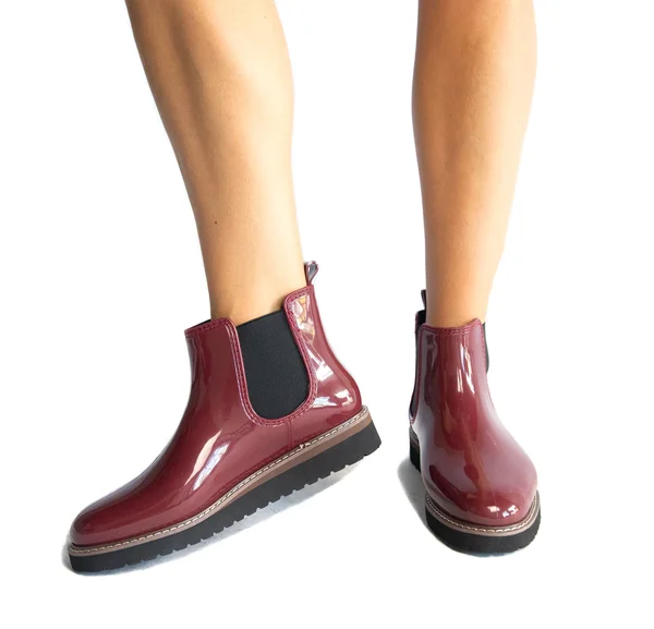 Women's Cougar Kensington Chelsea Rain Boot Crimson - 6 M