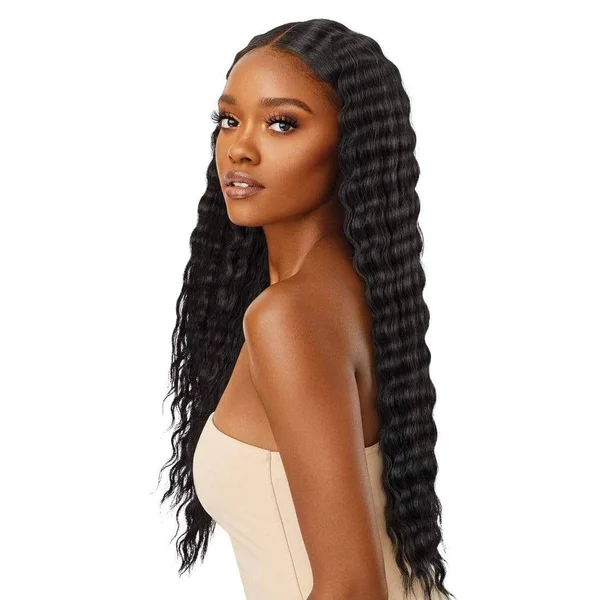 Outre Synthetic Melted Hairline Lace Front Wig - Lilyana (DRFF4/STRGD)
