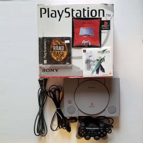 Sony PlayStation SCPH-5501 PS1 + Box Instructions Dualshock 2 Cords & Game Works