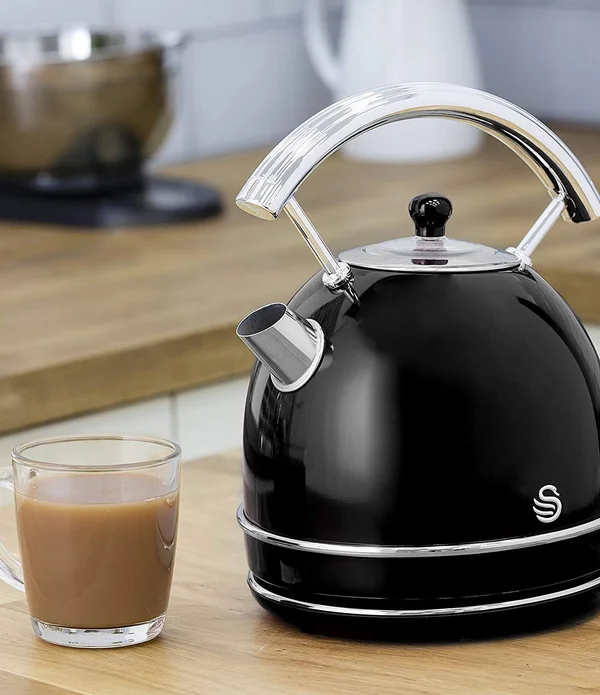 Retro Dome Kettle 1.7L Red - Swan