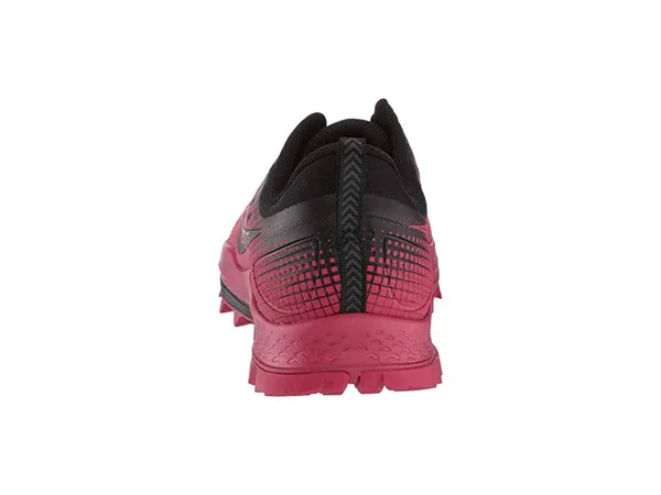 Women's Saucony Peregrine 10 St Barberry|Black - Size 9.5M