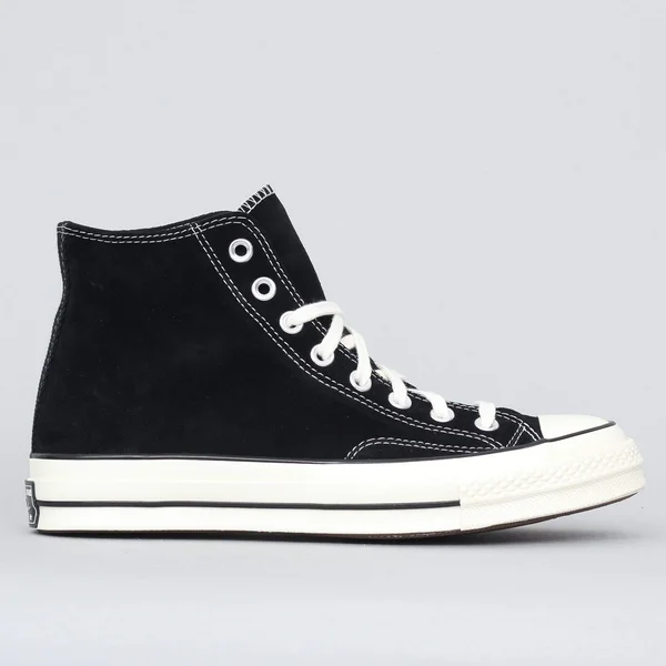 Converse Chuck 70 Suede Hi in Black - Size 6