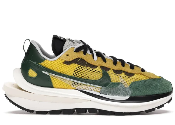 Nike Sacai x Vaporwaffle &Tour Yellow& Mens Sneakers - Size 4.0
