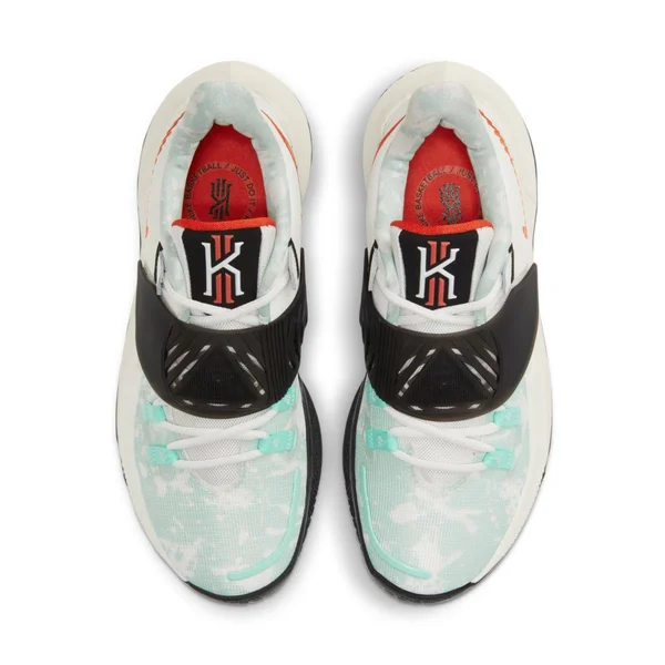 Nike Kyrie Low 3 Basketball Shoes in Grey, Size: 3.5, CJ1286-101