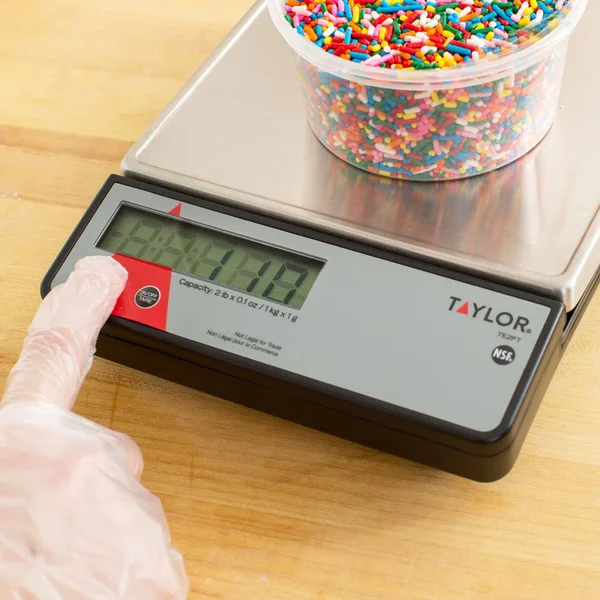 Taylor TE2FT 2 lb. Compact 7 1/8x22 x 7 1/8x22 Digital Portion Control Scale