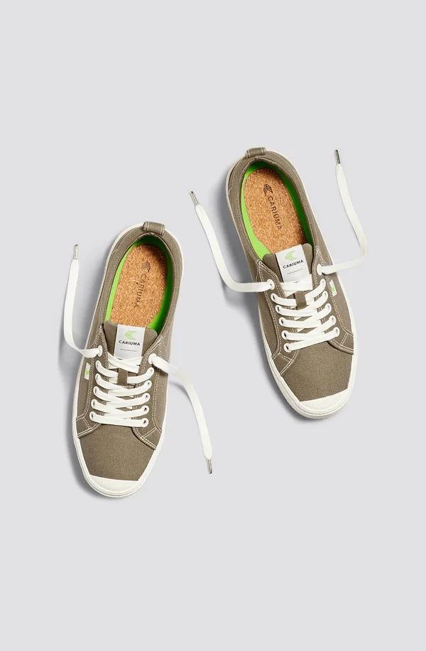 Cariuma OCA Low Washed Burn Sand Canvas Contrast Thread Sneaker Women