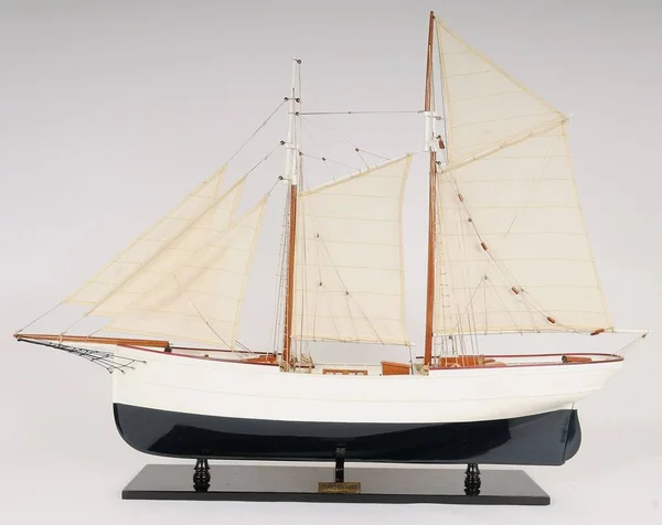 Old Modern Handicrafts WanderBird Model Boat