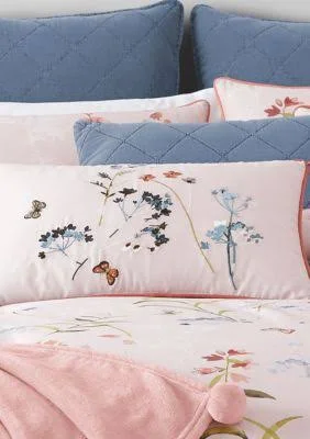 J by J Queen New York Rose Beatrice Rose Pillow