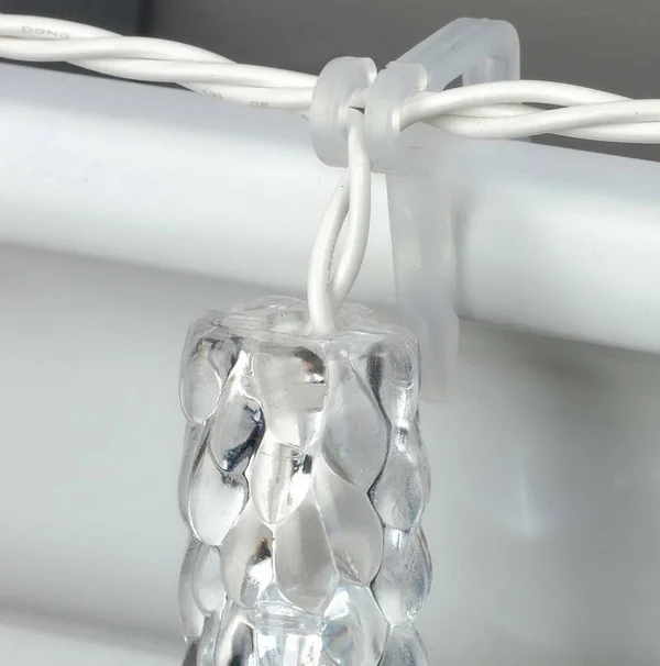 GE 100 LED Twinkling Ice Crystal Icicle Set 20 ct