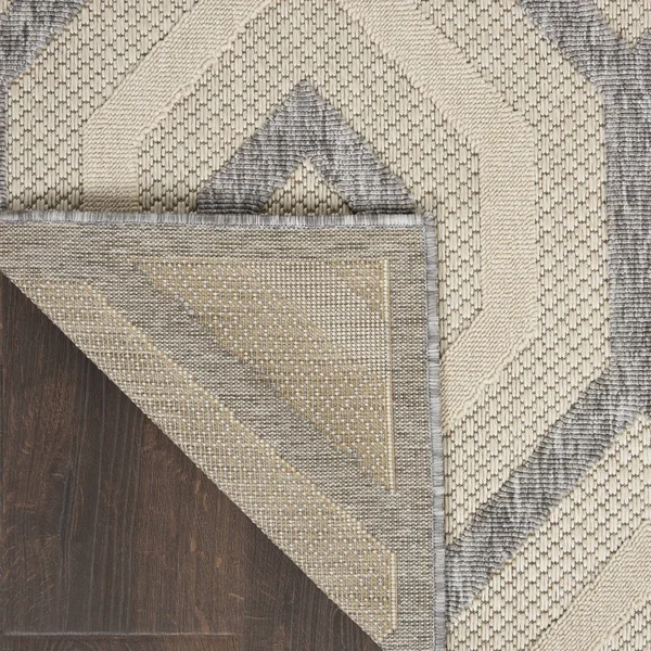 6'x9' Rectangle Indoor and Outdoor Loomed Geometric Area Rug Off-White, White - Nourison