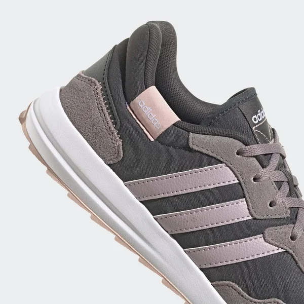 Adidas Retrorun Shoes