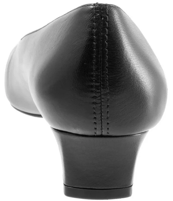 Trotters Women's Doris Pumps - White - 7S