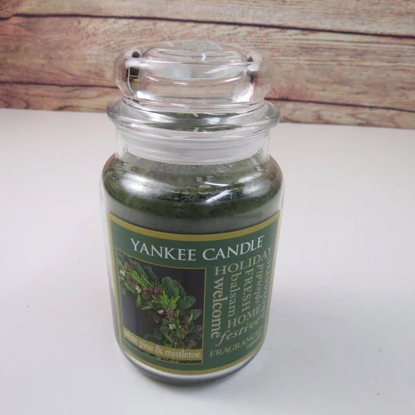 Yankee Candle Large Jar Candle - White Pine & Mistletoe