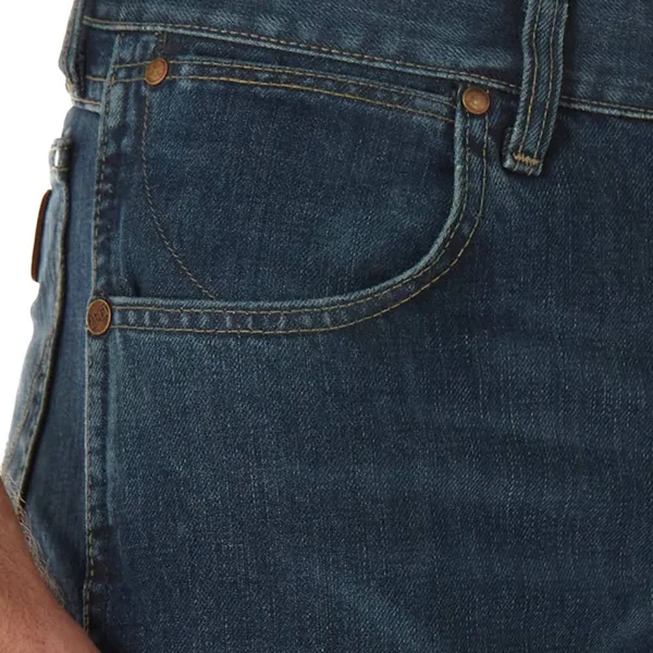 Wrangler Men's Retro Slim Boot Jean, River Wash