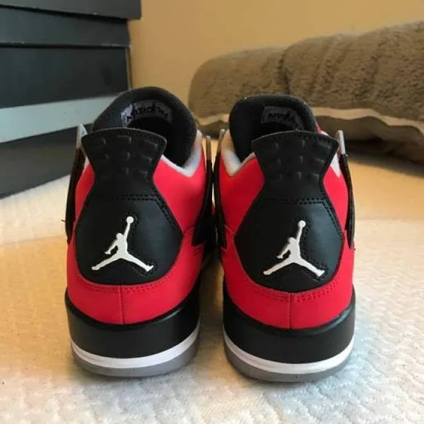 Air Jordan 4 Retro &Toro Bravo& - 308497-603 - Size 7