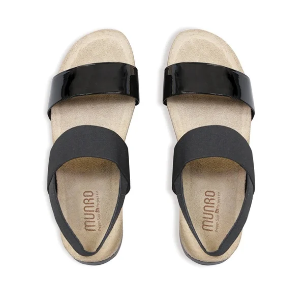 Munro Women's Pisces - Black Fabric/Patent Size: 9 N