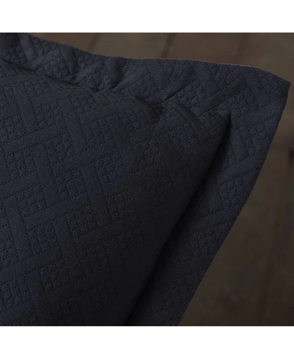 Superior 100% Premium Cotton Oversized Basket Weave Pattern All-Season Bedspread King Black