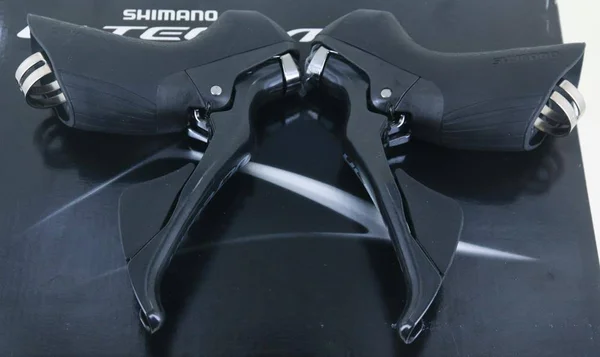 Shimano Ultegra ST-R8000 11-Speed Shifter Set