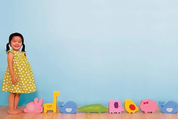 Pearhead Wooden Giraffe Bank (Yellow)