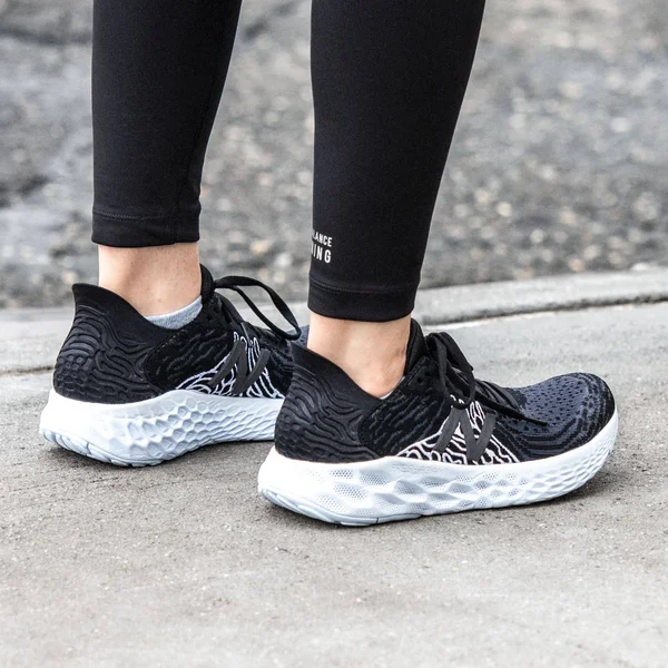 New Balance Women's Fresh Foam 1080v10 Black - 13, B