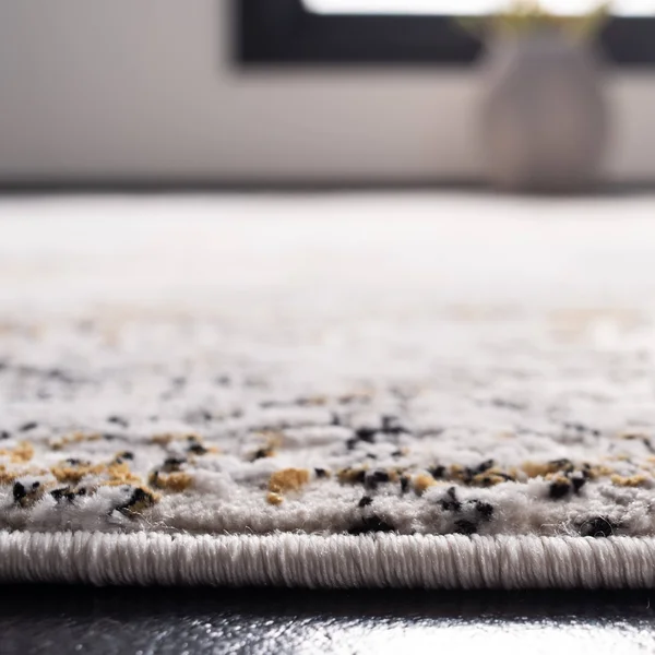 Safavieh Amalfi Cream/Gold 8 ft. x 10 ft. Area Rug