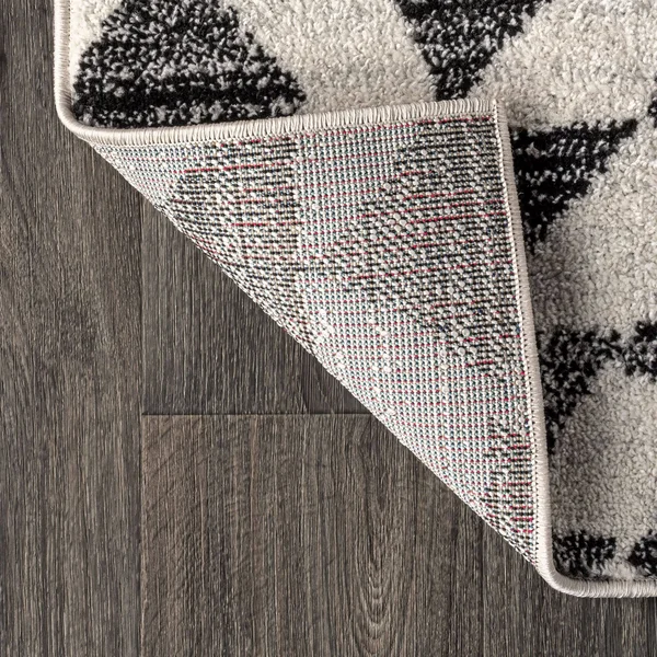 Jonathan Y Aisha Moroccan Triangle Geometric Area Rug - Cream & Black