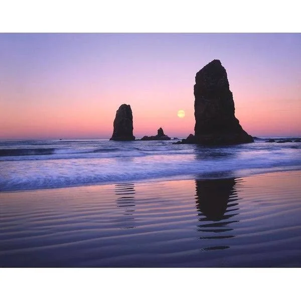 Easy Art Prints Jaynes Gallery's 'The Needles Rocks in Early Morning Light' Premium Canvas Art - 28 x 36 - Modern Black Frame